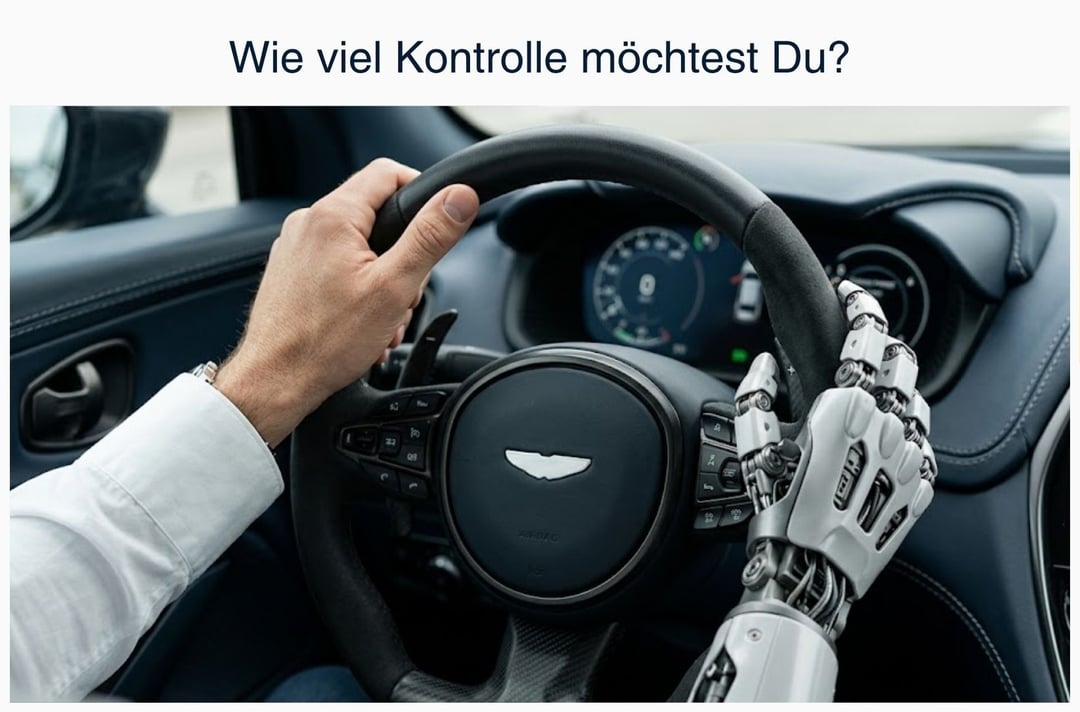 Menschliche Hand und Roboterhand greifen gemeinsam ein Lenkrad – Symbol für die Entscheidung zwischen Kontrolle abgeben und Steuerung im eigenen Unternehmen behalten
