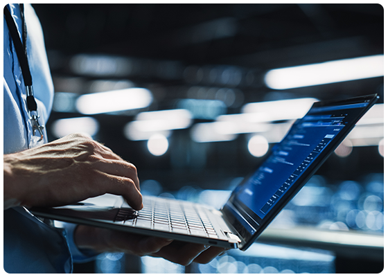 cybersecurity dienste laptop